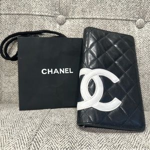 Chanel Classic Cambon Black and White Lambskin Bifold Wallet